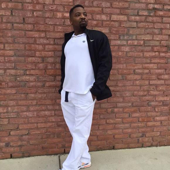 Meet your Posher, Antonio - Picture 1 of 1